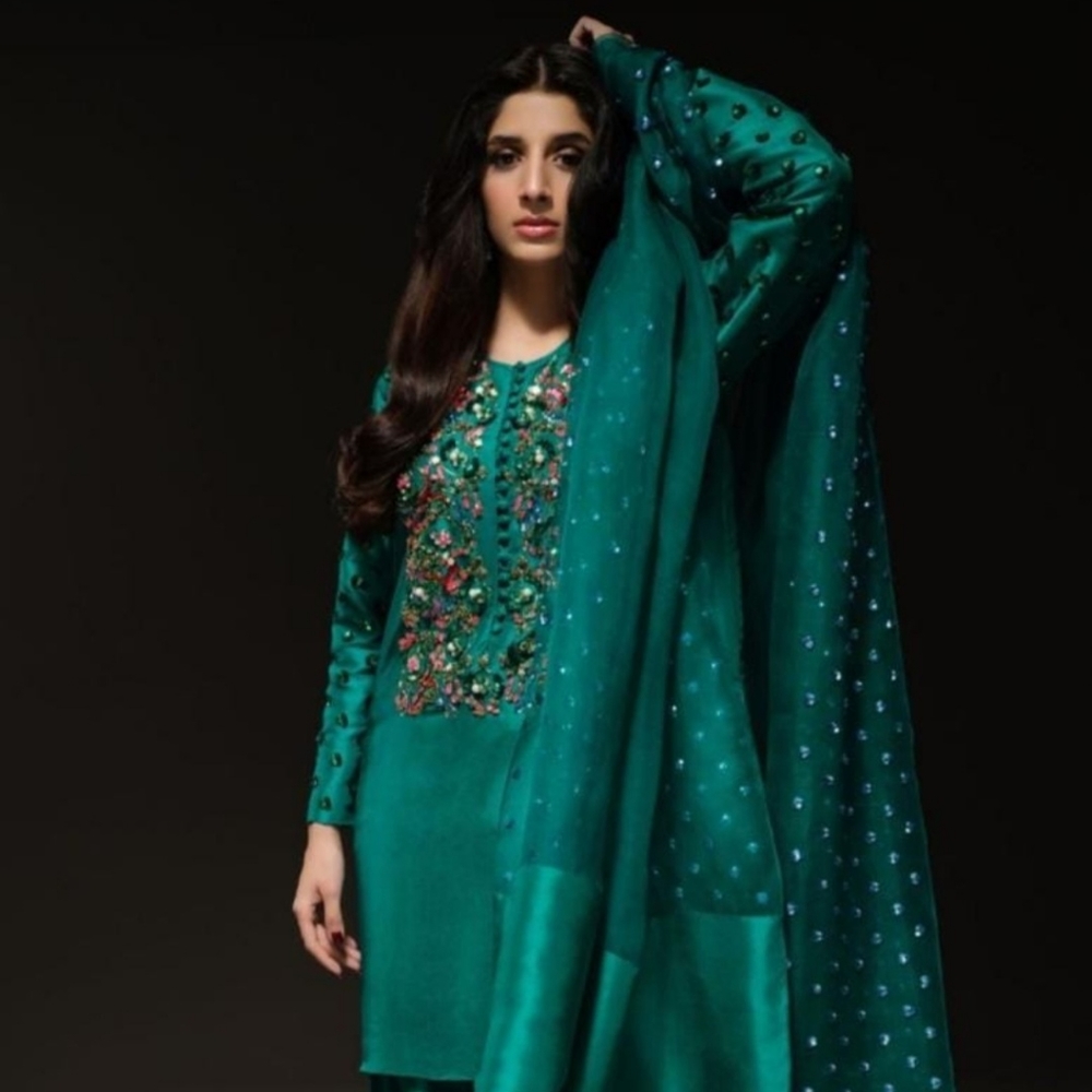 Indian pakistani formal wear